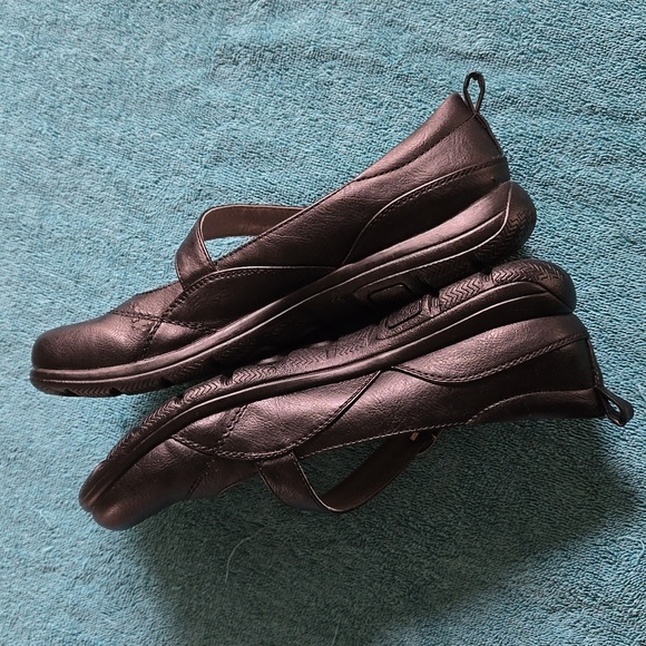 YUU Black Vegan Leather MaryJane Loafer SZ.8 NWT NIB - Picture 5 of 13